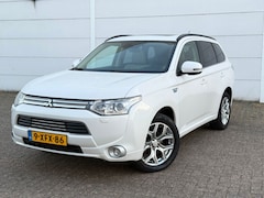 Mitsubishi Outlander - 2.0 PHEV Instyle+