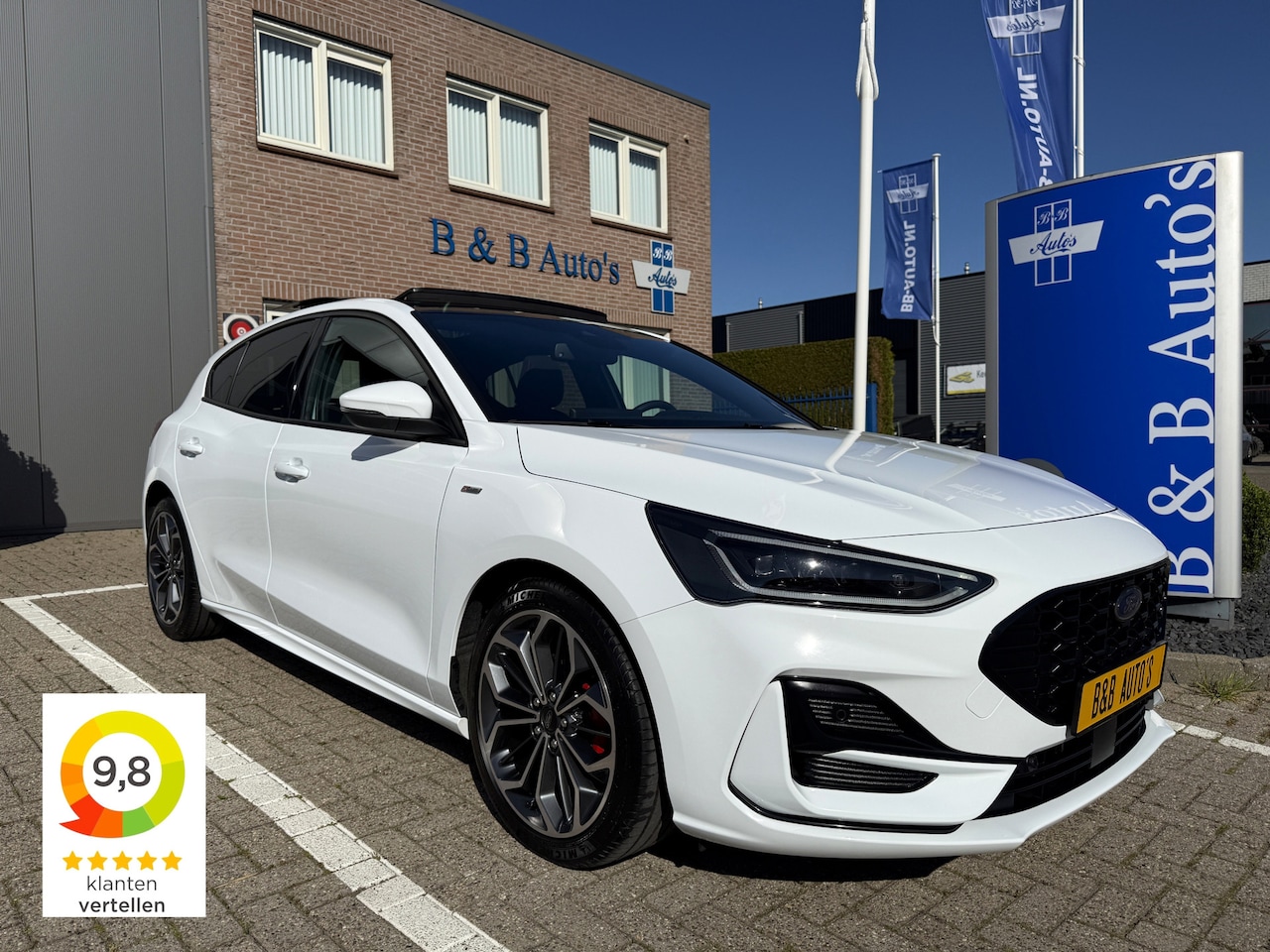 Ford Focus - 1.0 EcoBoost Hybrid 155pk Automaat ST-Line X l PANO-DAK l 18-INCH l BLISS l CAMERA l ECC l - AutoWereld.nl