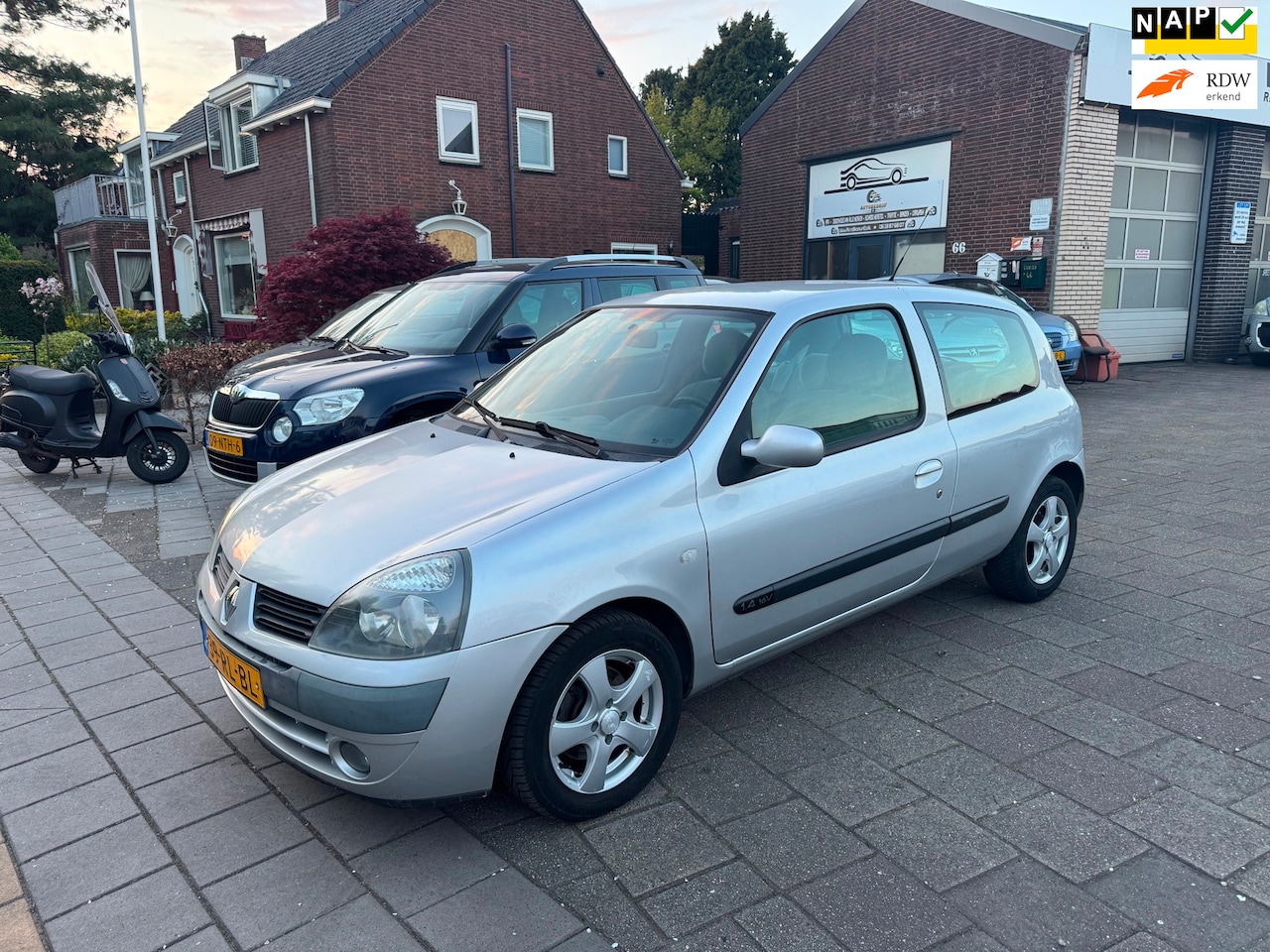 Renault Clio - 1.4-16V Dynamique Luxe | Full Automaat - AutoWereld.nl