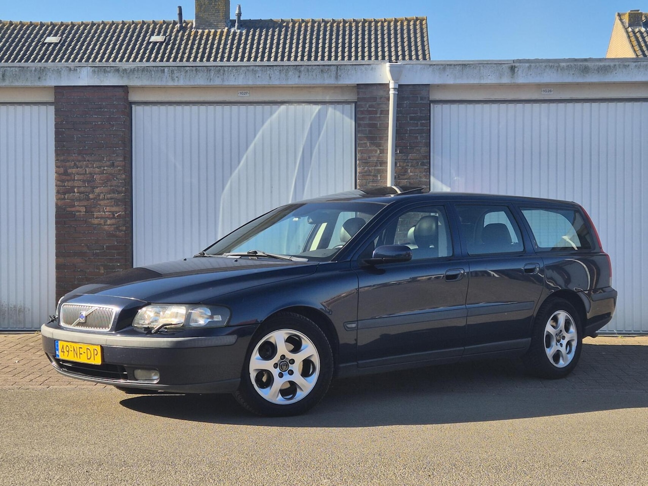 Volvo V70 - 2.4 Comfort Line 2.4 Comfort Line - AutoWereld.nl