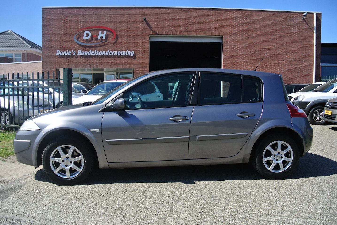 Renault Mégane - 1.6-16V Business Line airco automaat apk 09-04-2027 inruil mogelijk nap - AutoWereld.nl
