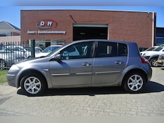 Renault Mégane - 1.6-16V Business Line airco automaat apk 09-04-2027 inruil mogelijk nap