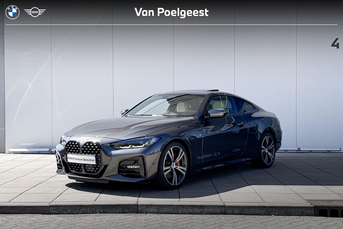 BMW 4-serie Coupé - 430i High Executive M-Sport 19 Inch / Glazen Schuifdak / Stuur & Stoelverwarming / Getinte - AutoWereld.nl