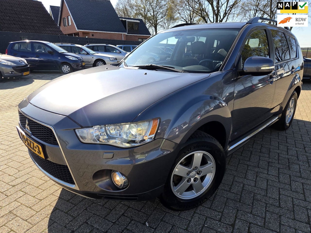 Mitsubishi Outlander - 2.0 Edition One 2012. Airco/Cruise/Trekhaak/2e eigenaar etc.. APK 01-2027 - AutoWereld.nl