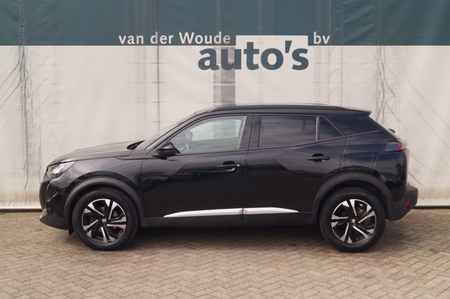 Peugeot 2008 - 1.2 PureTech Allure -NAVI-ECC-PDC-CRUISE- - AutoWereld.nl