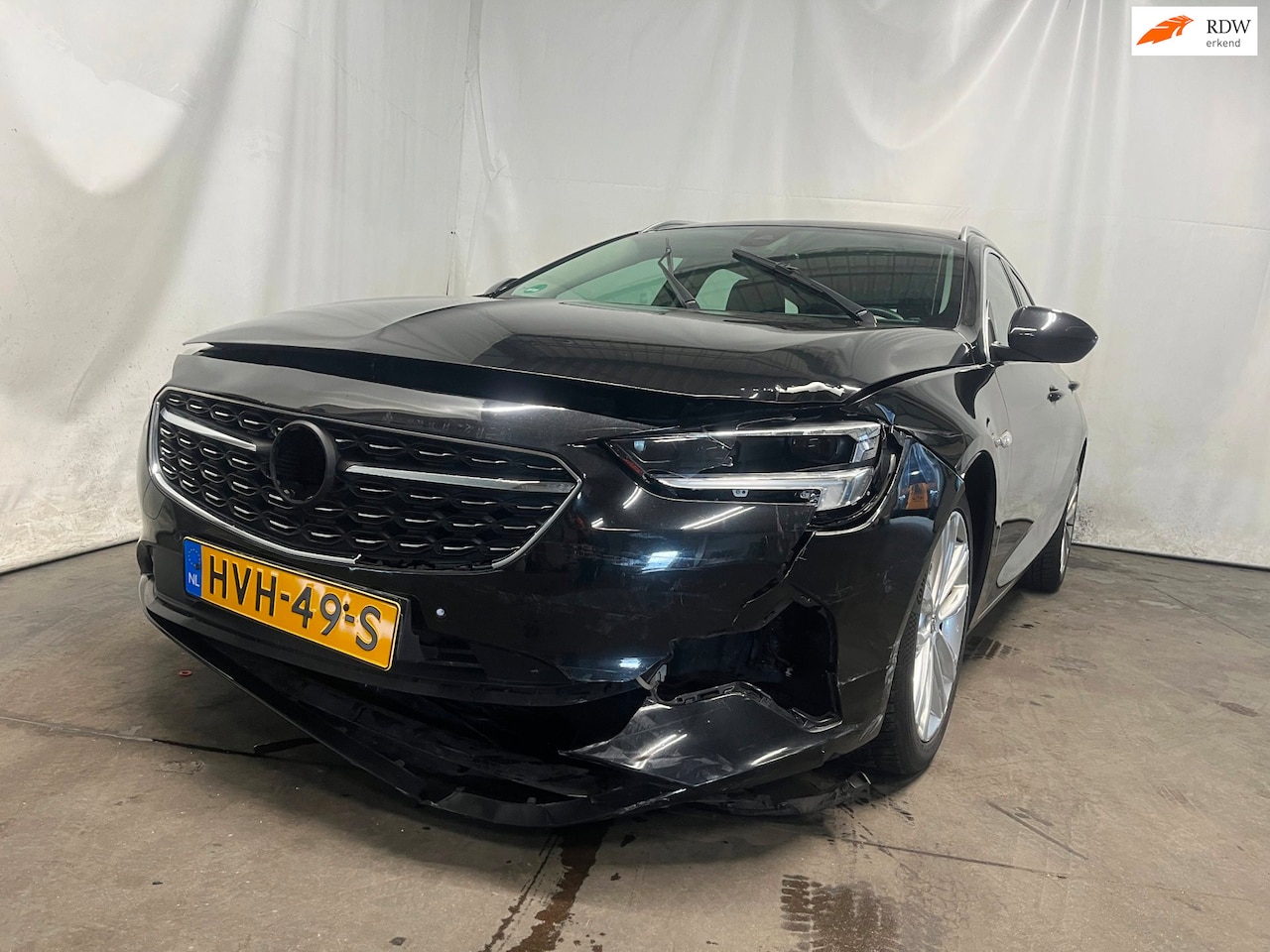 Opel Insignia Sports Tourer - 2.0 CDTI Business Elegance SCHADEAUTO!!! - AutoWereld.nl