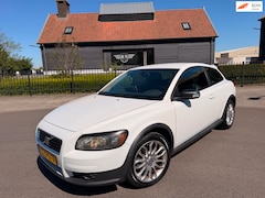 Volvo C30 - 1.8 SPORT AIRCO/ECC LEER NAVIGATIE 17'LM VELGEN