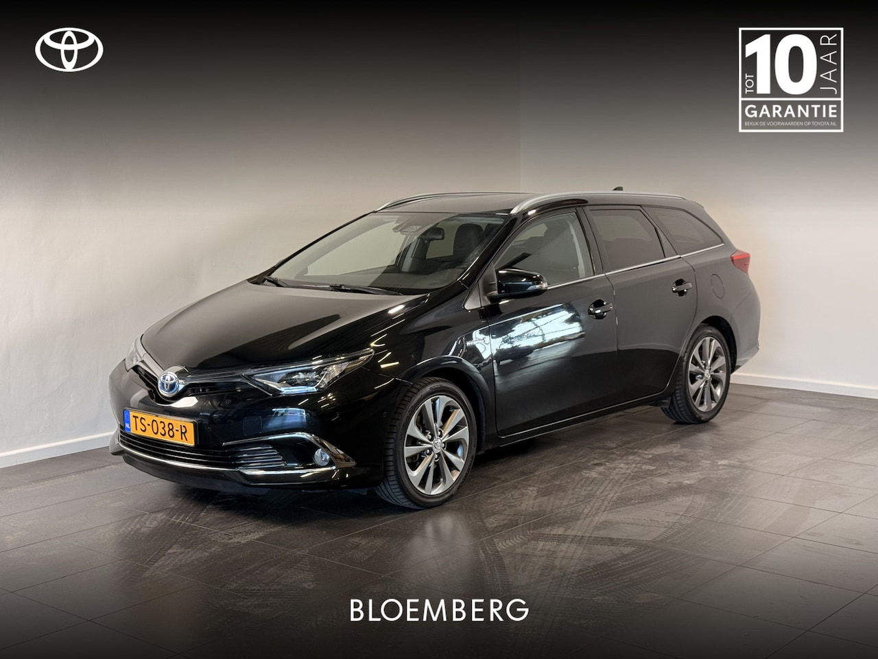 Toyota Auris - 1.8 Hybrid Executive | Parkeersensoren voor - en achter | Dealeronderhouden | - AutoWereld.nl