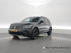 Volkswagen Tiguan - 1.5 TSI Urban Sport DSG | Elek. Trekhaak | Digi. Cockpit | Adapt. Cruise | Stoel- Stuurver