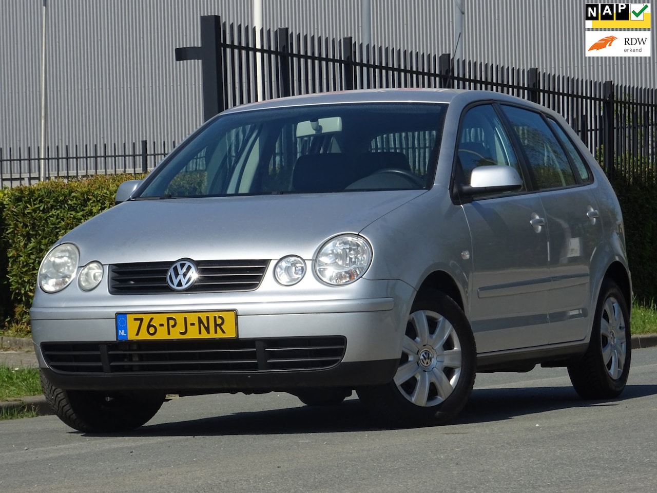 Volkswagen Polo - 1.4-16V Athene AUTOMAAT 5DRS NAP/AC/CRUISE - AutoWereld.nl