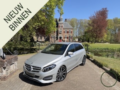 Mercedes-Benz B-klasse - 180 AMG Line | 49.000KM | Trekhaak | Led | Navi | Leder |