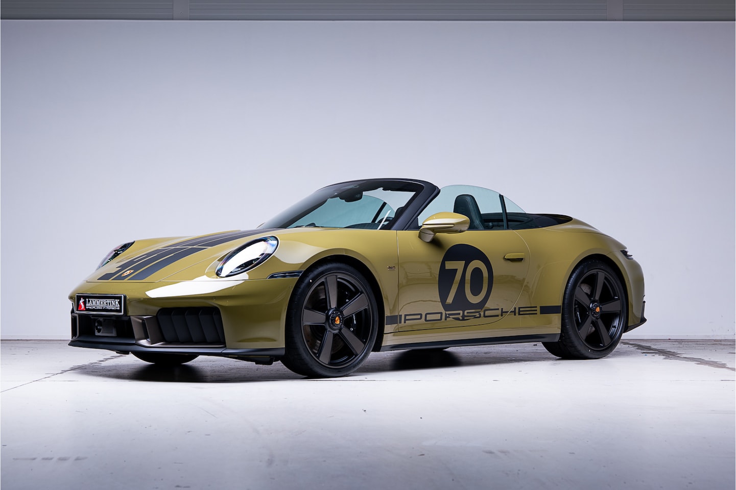 Porsche 911 Cabrio - 992 Spirit 70 PDCC | Liftsystem VA - AutoWereld.nl