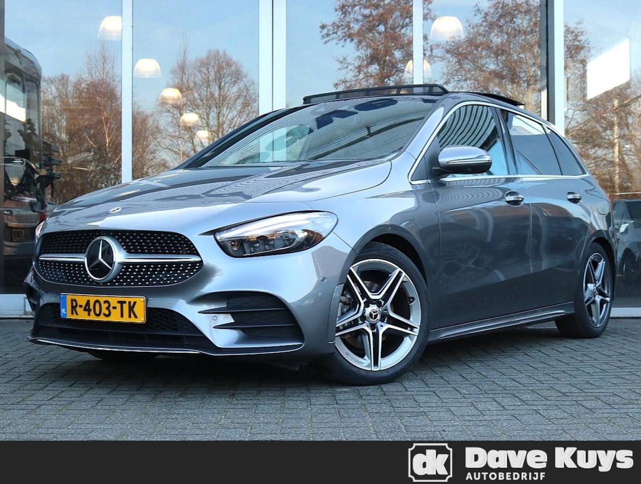 Mercedes-Benz B-klasse - 180 AMG Line | Panoramadak | Distronic - AutoWereld.nl