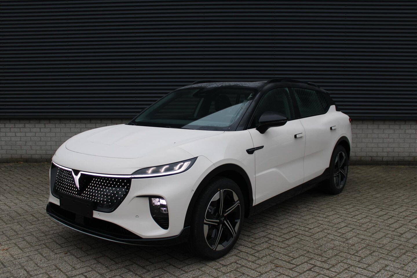 Voyah Courage - 80kWh 292pk 2WD Aut Business Edition - AutoWereld.nl