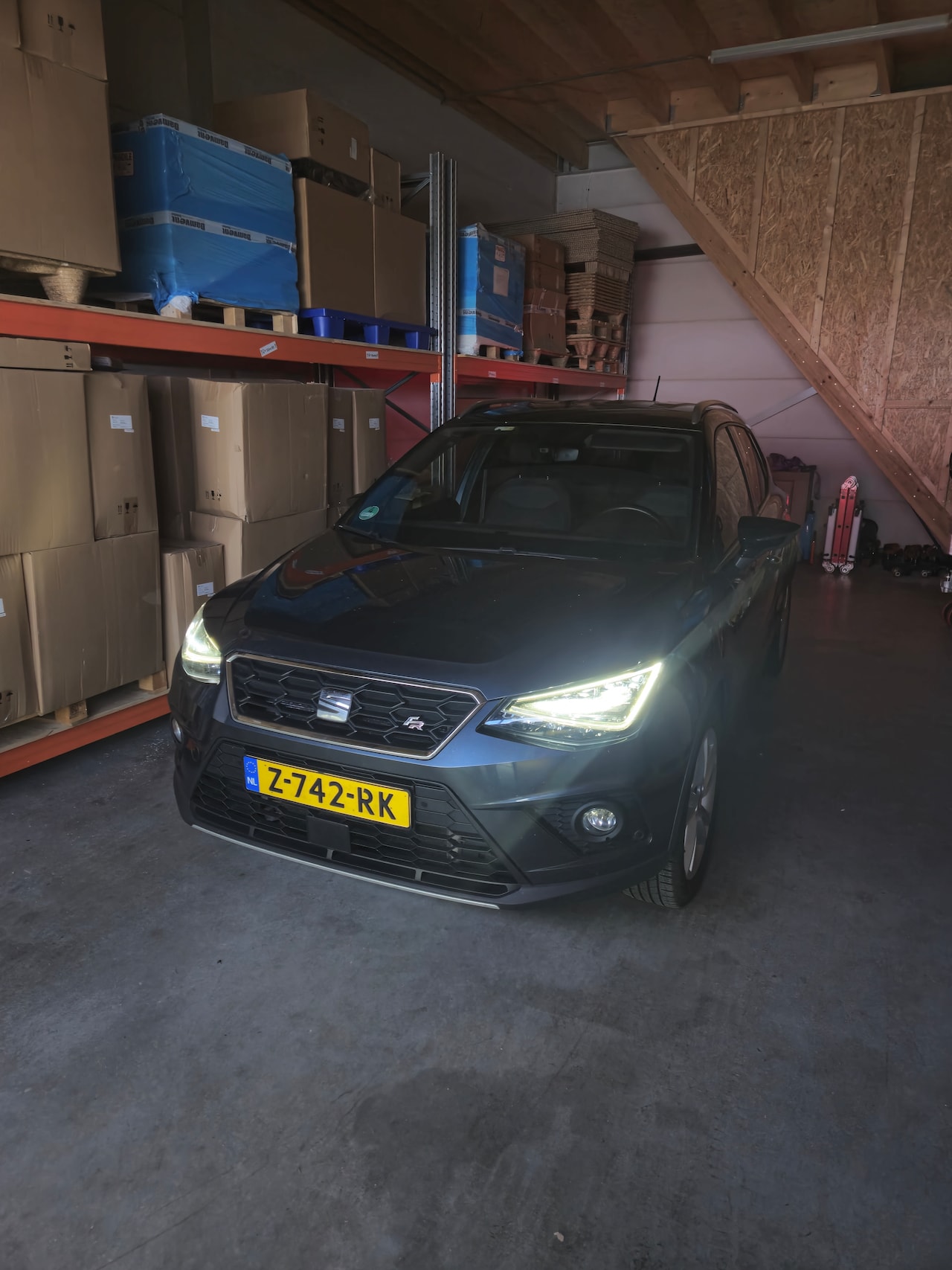 SEAT Arona - 1.0 TSI FR Business Intense Trekhaak / Beats audio / Camera - AutoWereld.nl