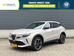 Alfa Romeo Junior - 54 kWh 156pk Elettrica | Adaptieve Cruise Control | Parkeersensoren achter | Apple Carplay