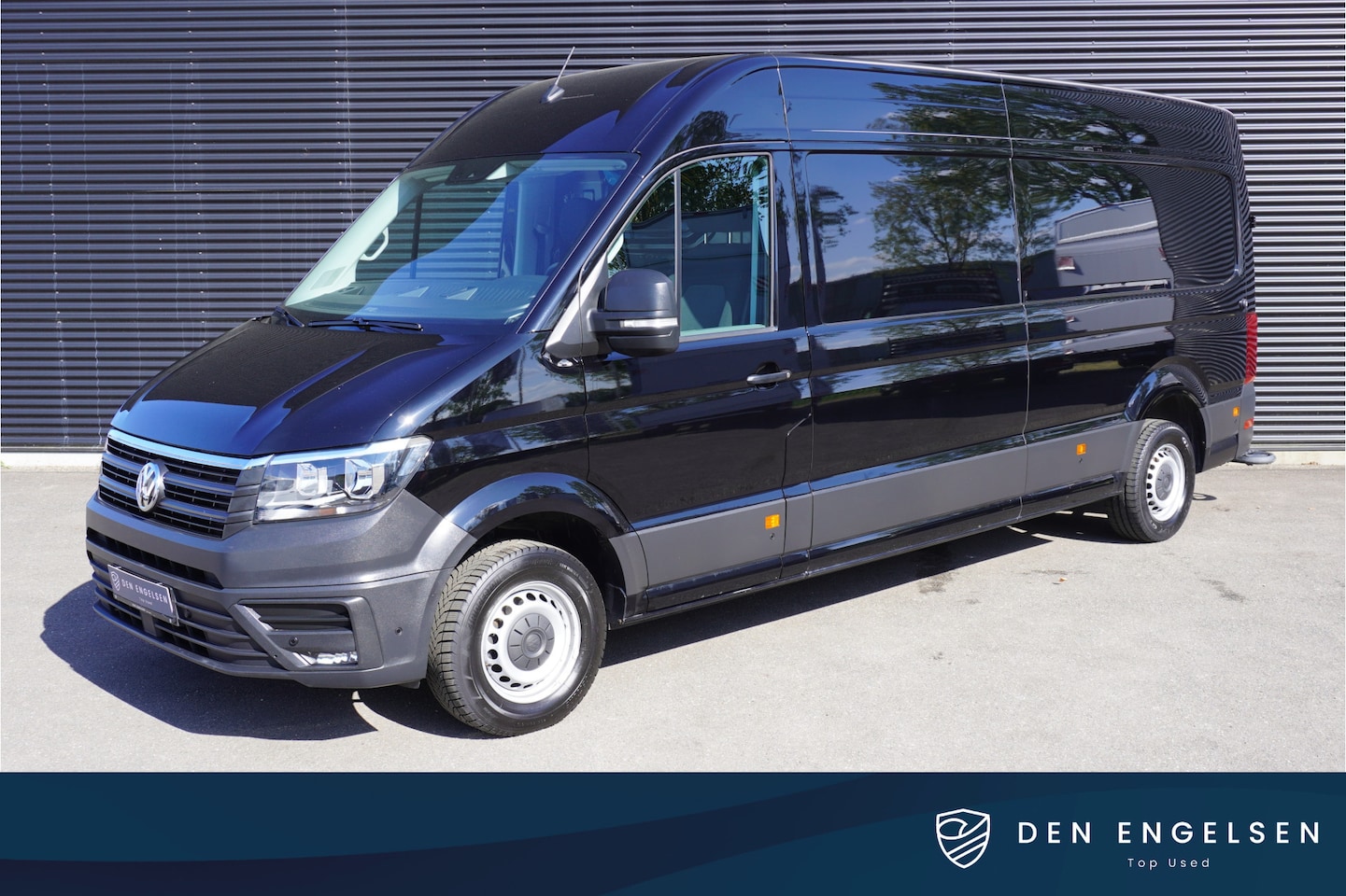 Volkswagen Crafter - 35 180pk Automaat L4H3/L3H2 Parkeersensoren Camera 2-zits Apple Carplay - AutoWereld.nl