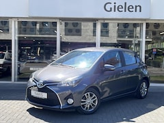 Toyota Yaris - 1.3 VVT-i Automaat Trend | Eerste eigenaar, Trekhaak, Lichtmetalen velgen, Parkeercamera,