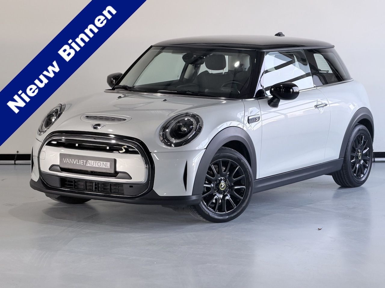 MINI Mini-Electric - Cooper S 33 kWh SOH 100 % Navigatie - AutoWereld.nl