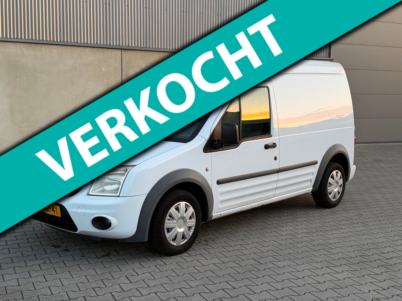 Ford Transit Connect - T230L 1.8 TDCi Trend MARGE+AIRCO+ANDROID NAVIGATIE+APK 16-02-2027 - AutoWereld.nl