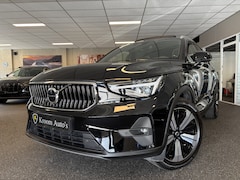 Volvo XC40 - T4 Plug-in / Pan.dak / Leer / Elek Trekhaak / Harman-Kardon / Dab+ / Apple Carplay / Stuur