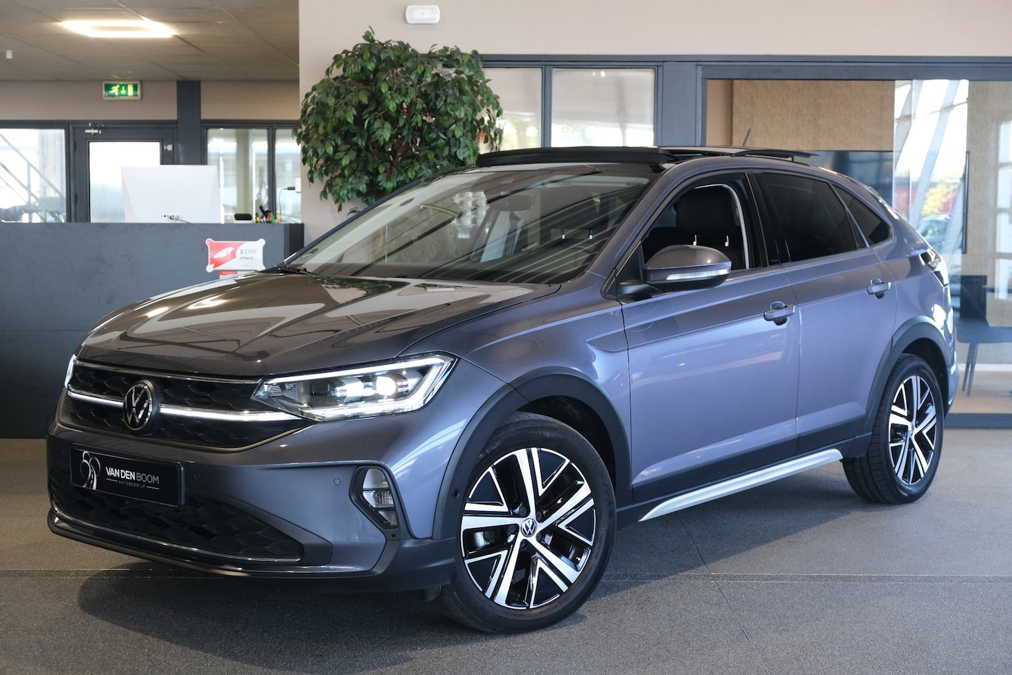 Volkswagen Taigo - 1.0 TSI Style 110PK DSG IQ Led Pano Cam Virtual Navi ACC - AutoWereld.nl