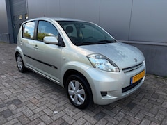 Daihatsu Sirion 2 - 1.0-12V Premium|Airco|nieuw Apk