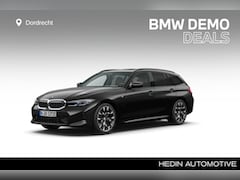 BMW 3-serie Touring - 330e M-Sport | 19" | Pano | Harman Kardon | Trekhaak | Nu 60.895,