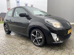 Renault Twingo - 1.2-16V AIRCO CRUISE-CONTROL 17 INCH SPORTVELGEN
