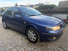 SEAT Leon - 1.6-16V AIRCO........zo meeneemprijs
