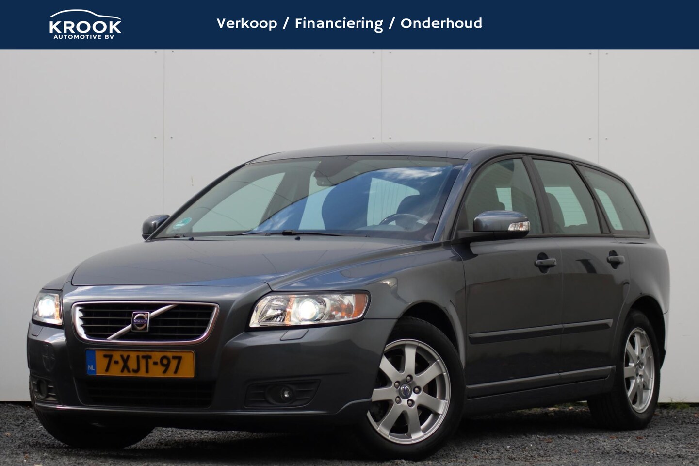 Volvo V50 - 2.4 Momentum | 2009 | Automaat | Youngtimer | - AutoWereld.nl