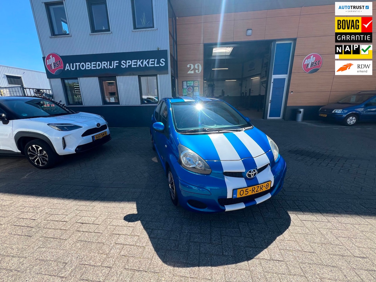 Toyota Aygo - 1.0-12V Comfort Navigator 3 maanden garantie nieuwe apk compleet gereinigd en gepoetst afl - AutoWereld.nl