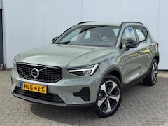 Volvo XC40 - B4 Plus Dark | Trekhaak | Adaptive cruise | Elek.verst.voorstoelen