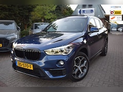 BMW X1 - SDrive20i Edition III AUTOMAAT/PANO DAK/CRUISE/NAVI/TREKH/NL-AUTO/HEAD-UP/STOEL VERW/CAMER