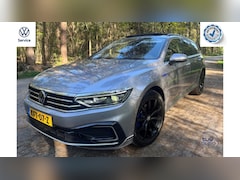 Volkswagen Passat Variant - 1.4 TSI PHEV GTE Business | Pano | Leder | TRH | 3D | DYN