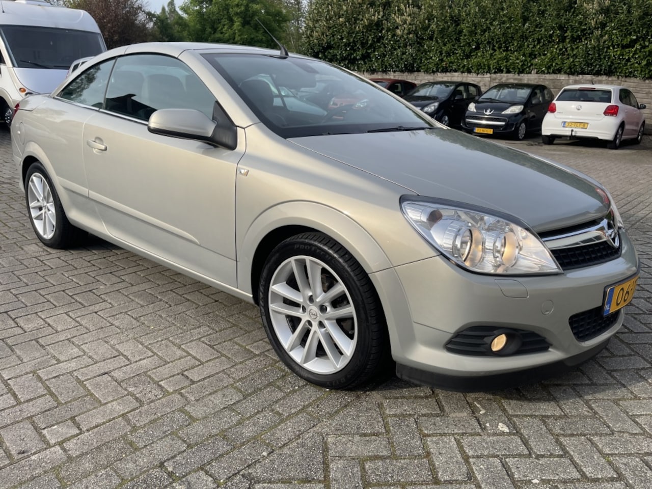 Opel Astra TwinTop - 1.6 Temptation airco - AutoWereld.nl