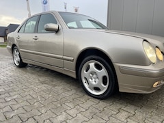 Mercedes-Benz E-klasse - 320 Avg.Select 4-Matic BOMVOL Youngtimer Zeer Mooi