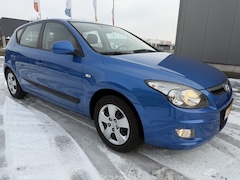 Hyundai i30 - 1.4i Blue Dynamic Airco