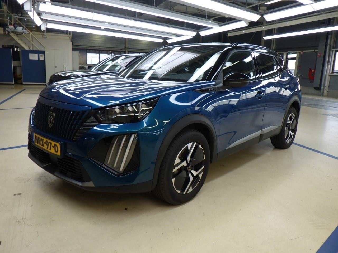 Peugeot 2008 - 1.2 Hybrid 145 GT 1.2 Hybrid 145 GT - AutoWereld.nl