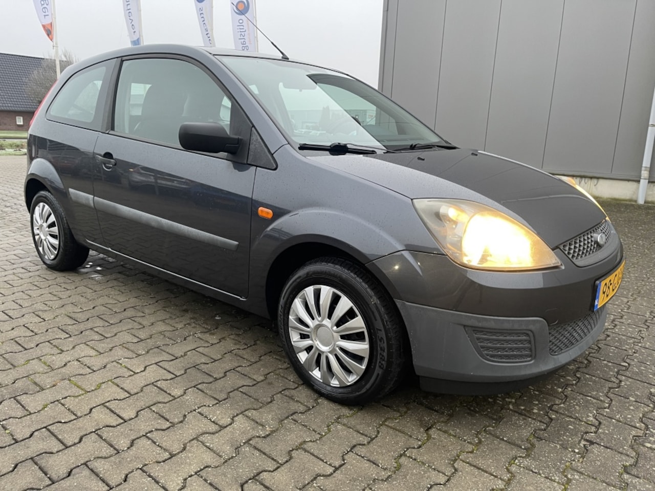 Ford Fiesta - 1.3-8V Cool & Sound AIRCO - AutoWereld.nl