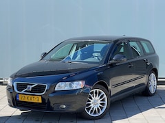 Volvo V50 - BWJ 2010 | 1.8I 126PK Sport | TREKHAAK | NAVI | 17'' LMV | AUT AIRCO | EL RAMEN&SPIEGELS |