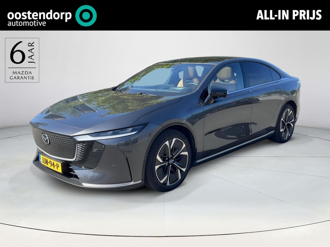 Mazda 6e - Takumi Plus 68.8 kWh | 17% bijtelling | Afsluitbaar panoramisch dak | Tan leder interieur - AutoWereld.nl