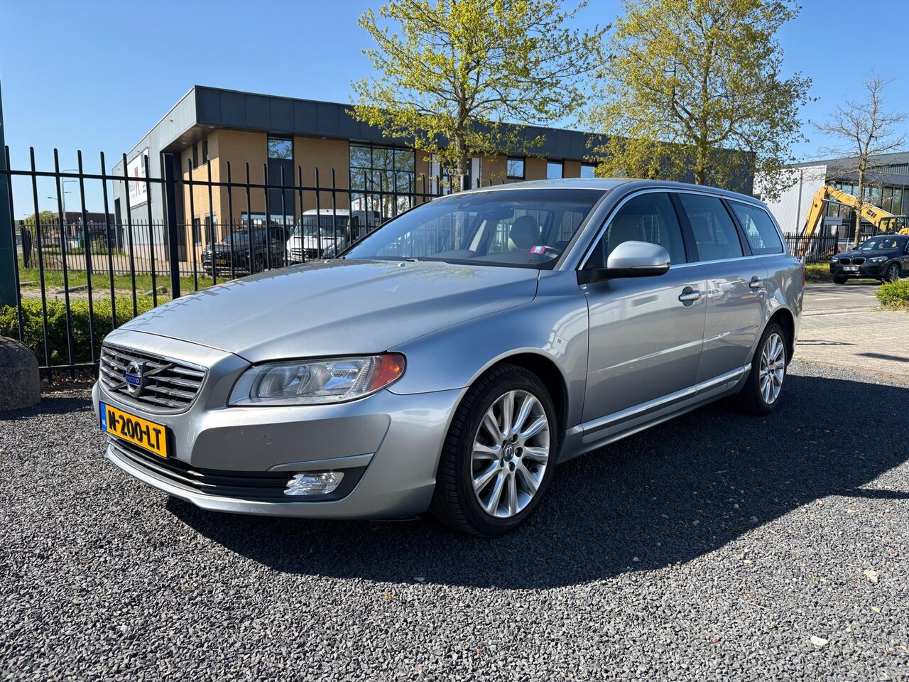 Volvo V70 - 2.0 T5 Kinetic | LEDER | TOP ONDERHOUDEN ! - AutoWereld.nl