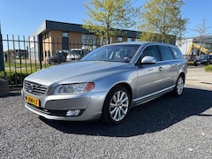 Volvo V70 - 2.0 T5 Kinetic | LEDER | TOP ONDERHOUDEN