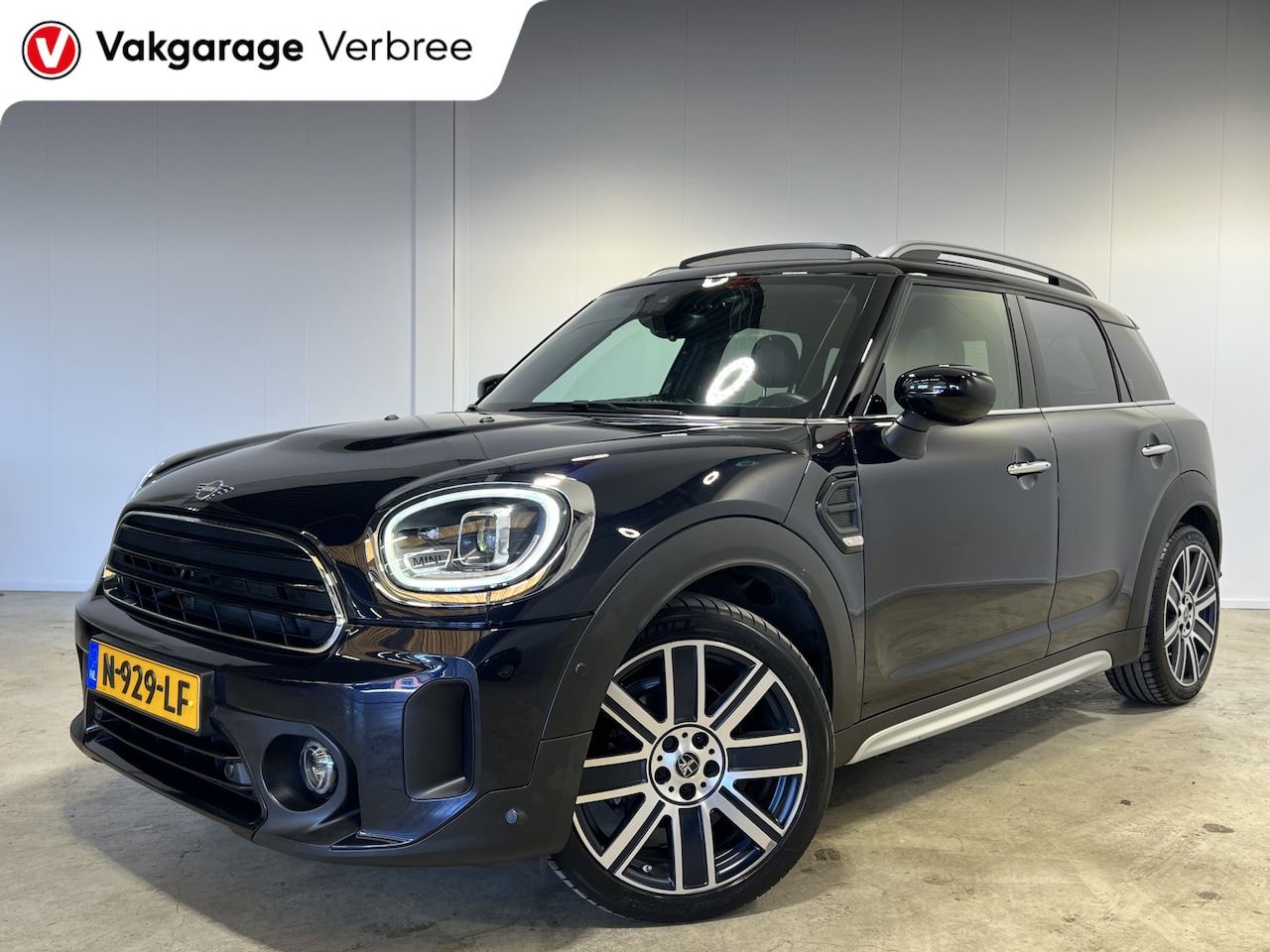 MINI Countryman - Mini 1.5 Cooper MINI Yours Trekhaak | Stoelverwarming | LMV 19'' | LED | Elektrisch te ope - AutoWereld.nl