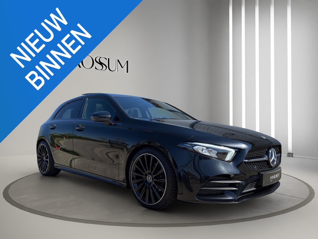 Mercedes-Benz A-klasse - 180 Business Solution AMG Pano | Stoelverwarming | 19 "| Parksensors V+A | Widescreen | Le - AutoWereld.nl