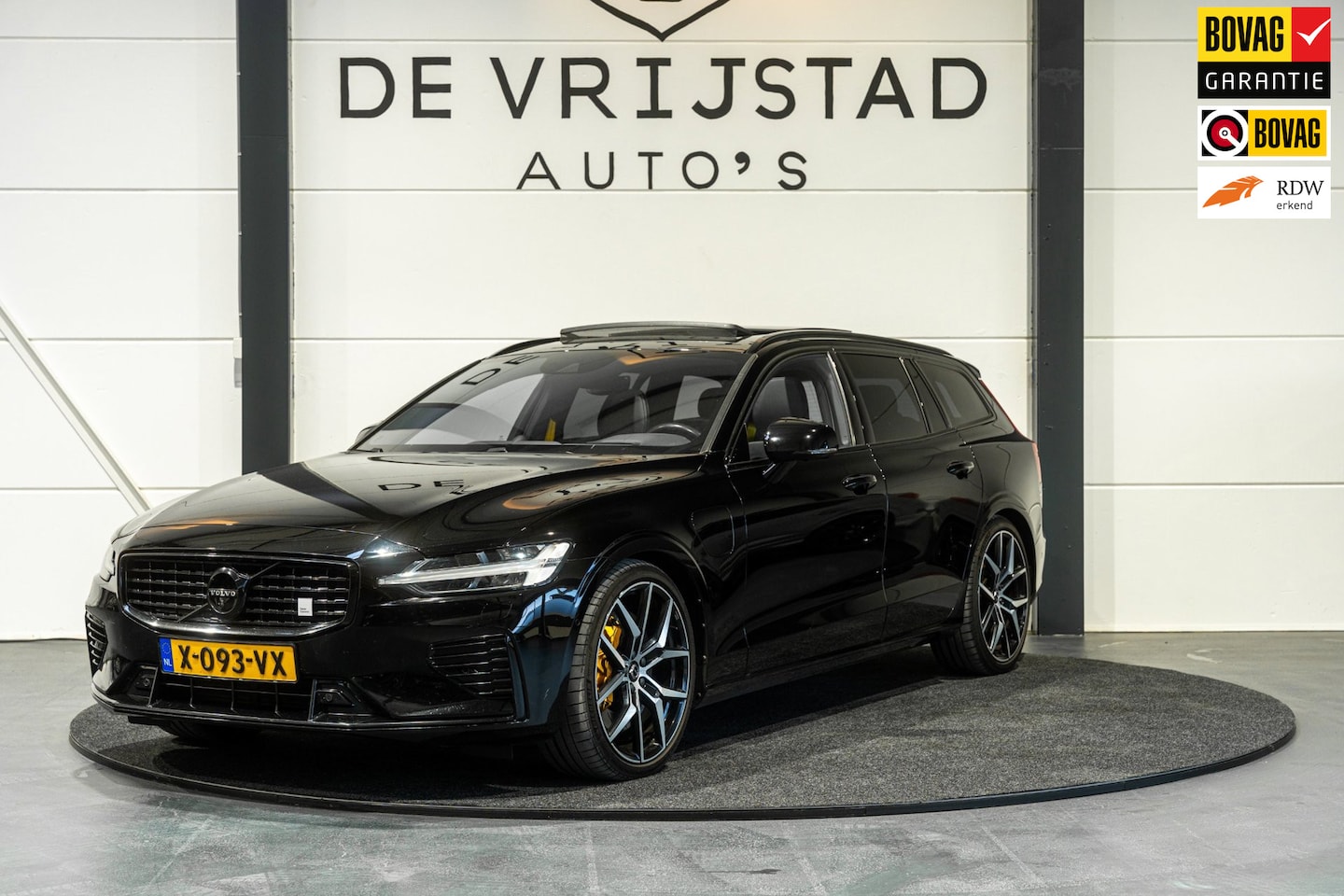 Volvo V60 - 2.0 T8 AWD Polestar Engineered B&W VOL! - AutoWereld.nl