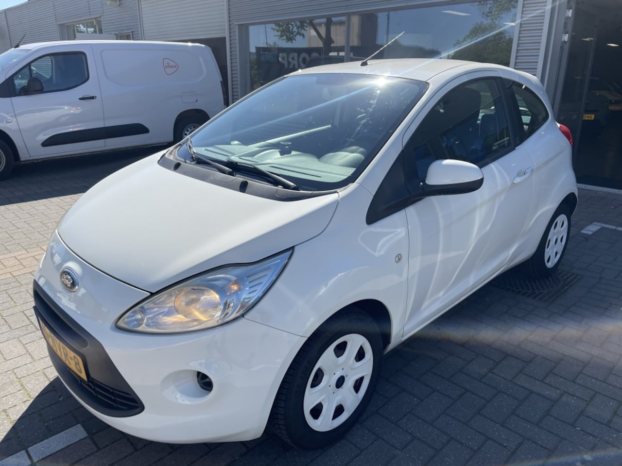 Ford Ka - 1.2 Cool&Sound - AutoWereld.nl
