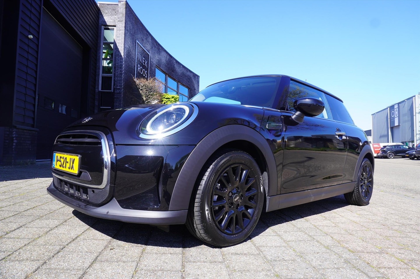 MINI One - Mini 3-Deurs (f56) 1.5 102pk Business Edition Sportstoelen Apple Carplay - AutoWereld.nl