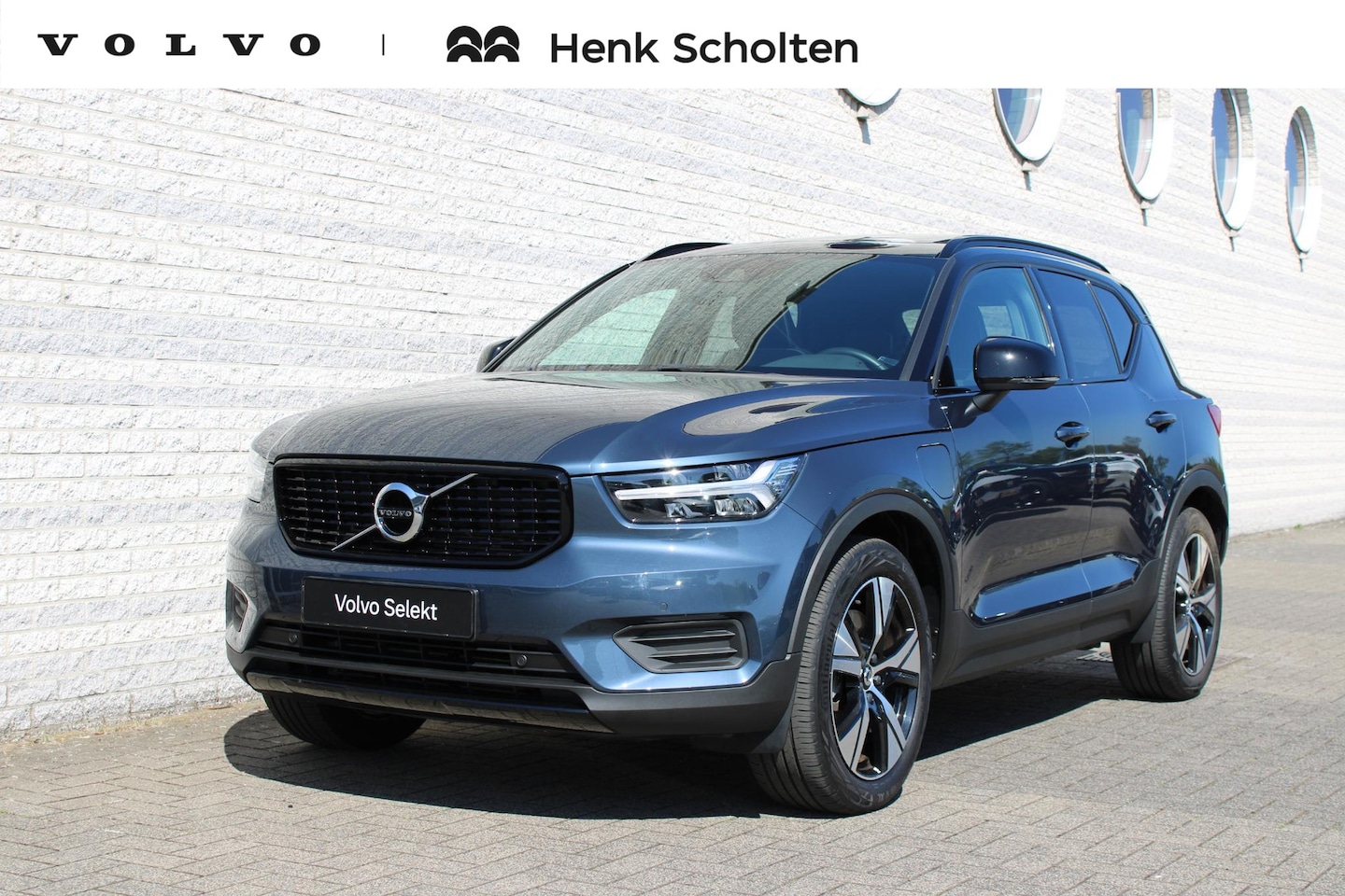 Volvo XC40 - T5 Recharge R-Design | Panoramadak | Trekhaak | Verwarmbare voorstoelen | Premium audio by - AutoWereld.nl